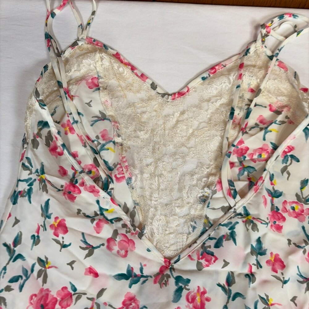 Victoria's Secret Gold Label V-Neck Lace Front Sleepwear Women's M White - Picture 5 of 6